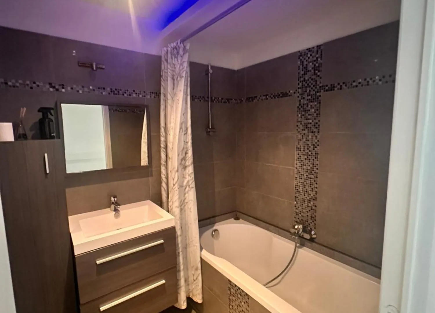 Appartamnet 3 Bedroom + Living Brussels 0*,  Belgium